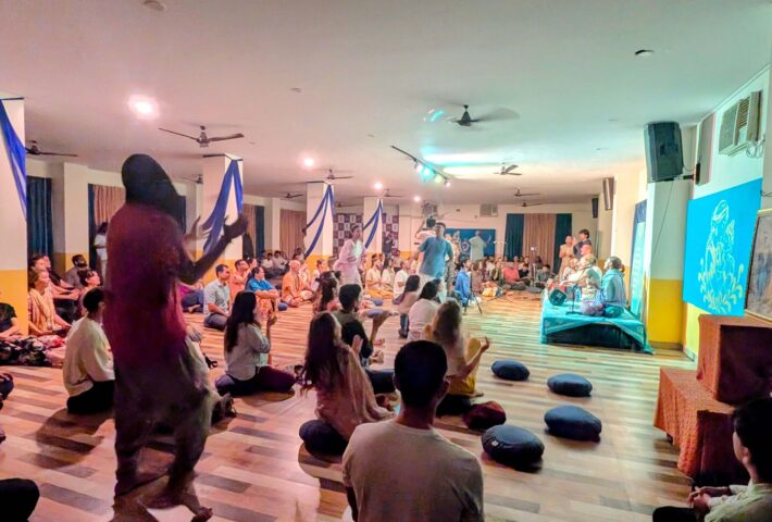 Difference between Kirtan, Satsang and Bhajan